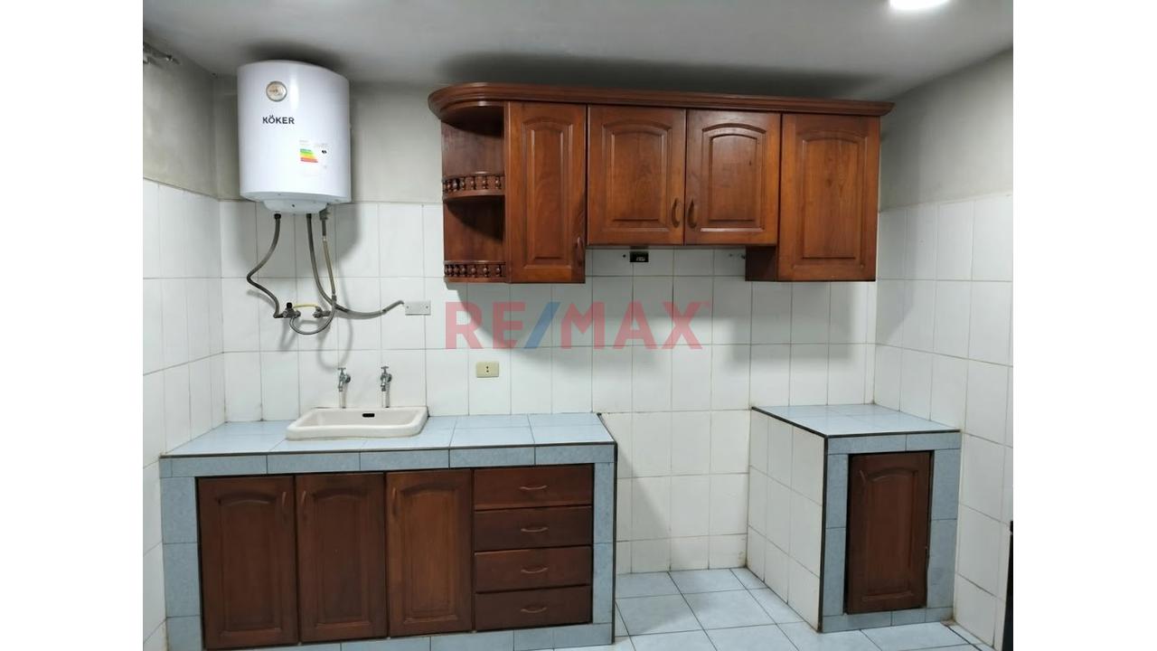 ¡Vive Frente Al Circuito Mágico Del Agua! Dpto. En 1Er Piso - 3 Dorm. En Santa Beatriz - 4