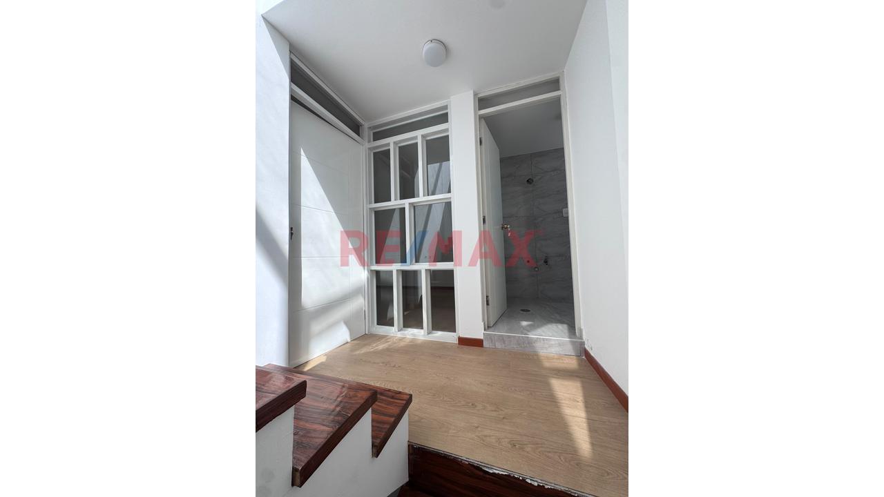 Se Vende Tríplex Con Terraza Privada En Umacollo — foto 10