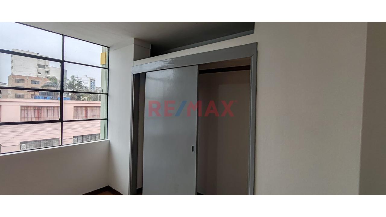 🏡 Alquiler De Departamento En Breña - 7