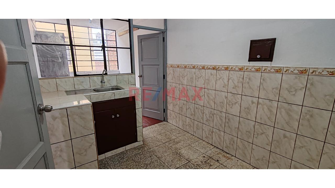 🏡 Alquiler De Departamento En Breña - 3
