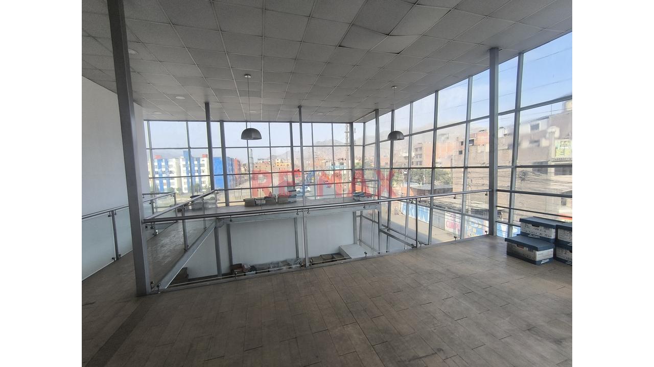 Vendo Estratégico Edificio Comercial De 3 Niveles En Santa Clara: Ate — foto 11