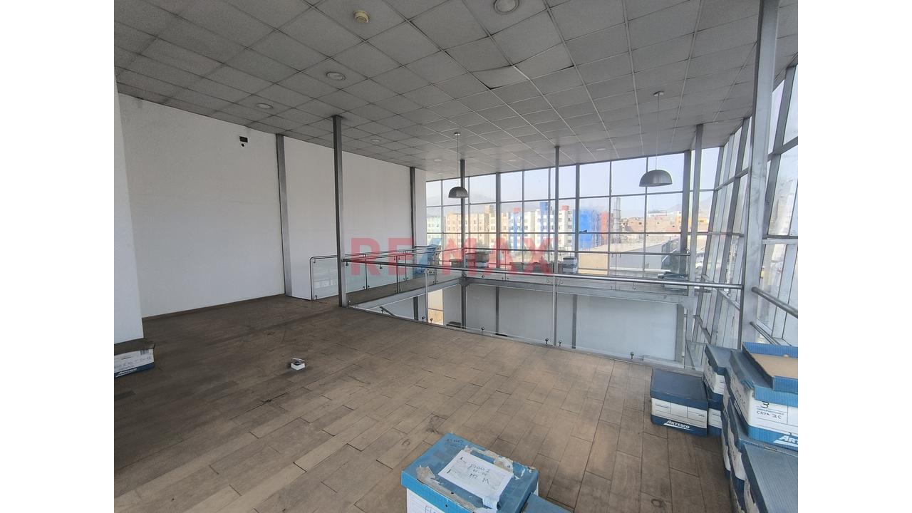 Vendo Estratégico Edificio Comercial De 3 Niveles En Santa Clara: Ate — foto 10