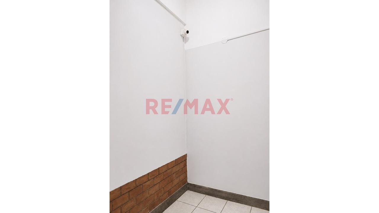 Local Comercial En Alquiler – La Molina 📍 - 3
