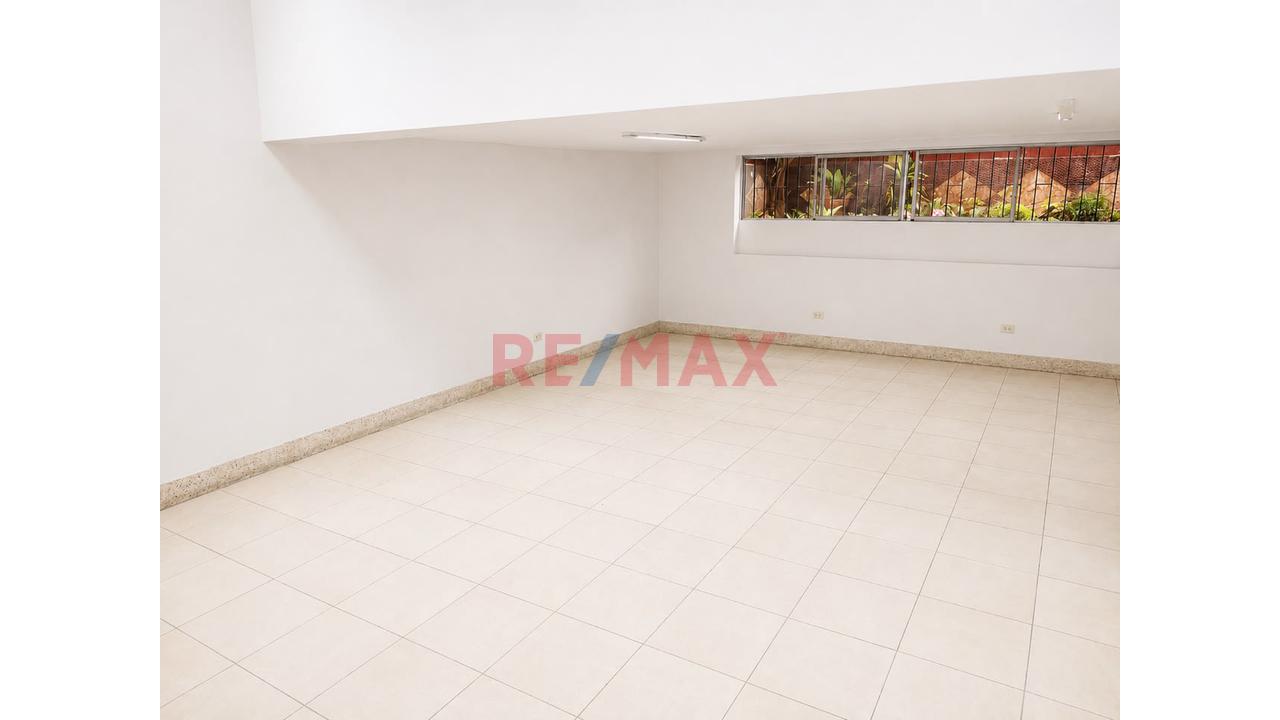 Local Comercial En Alquiler – La Molina 📍 - 9