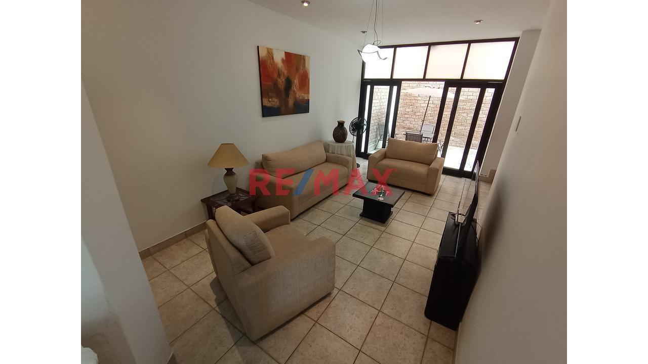 Casa En Venta En Santa Maria Del Pinar Frente A Parque Y  Acabados — foto 12