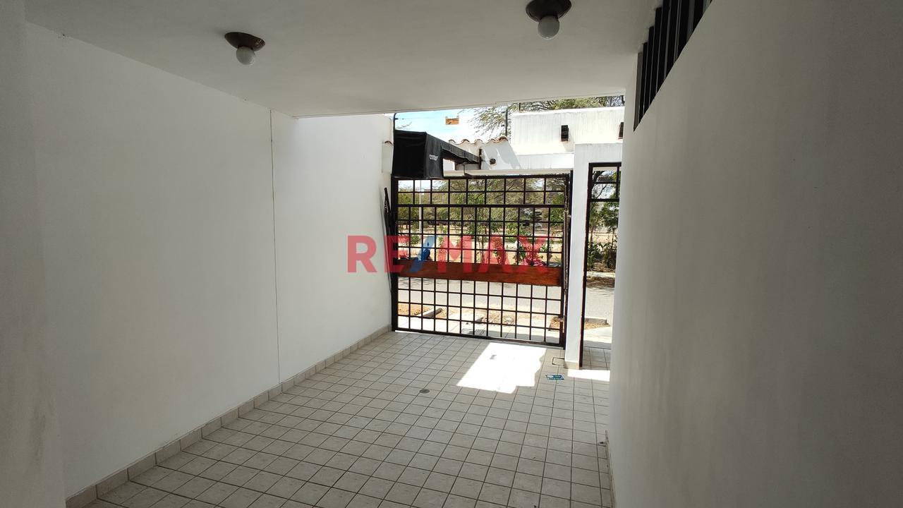 Casa En Venta En Santa Maria Del Pinar Frente A Parque Y  Acabados — foto 4