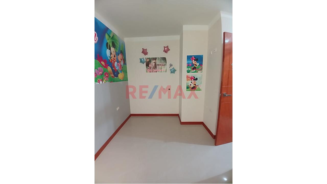 Hermosa Casa En Alquiler De 2 Pisos Mas Azotea En Urb Sta Margarita - 16