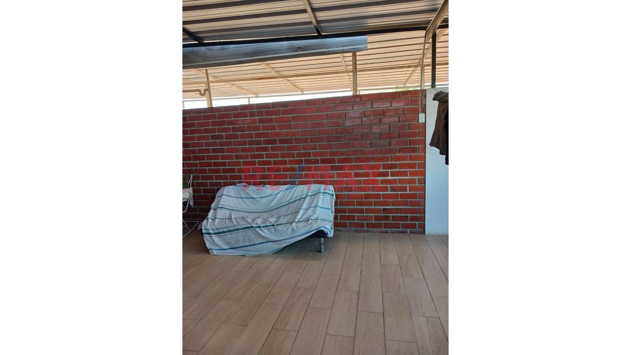 Hermosa Casa En Alquiler De 2 Pisos Mas Azotea En Urb Sta Margarita — foto 15