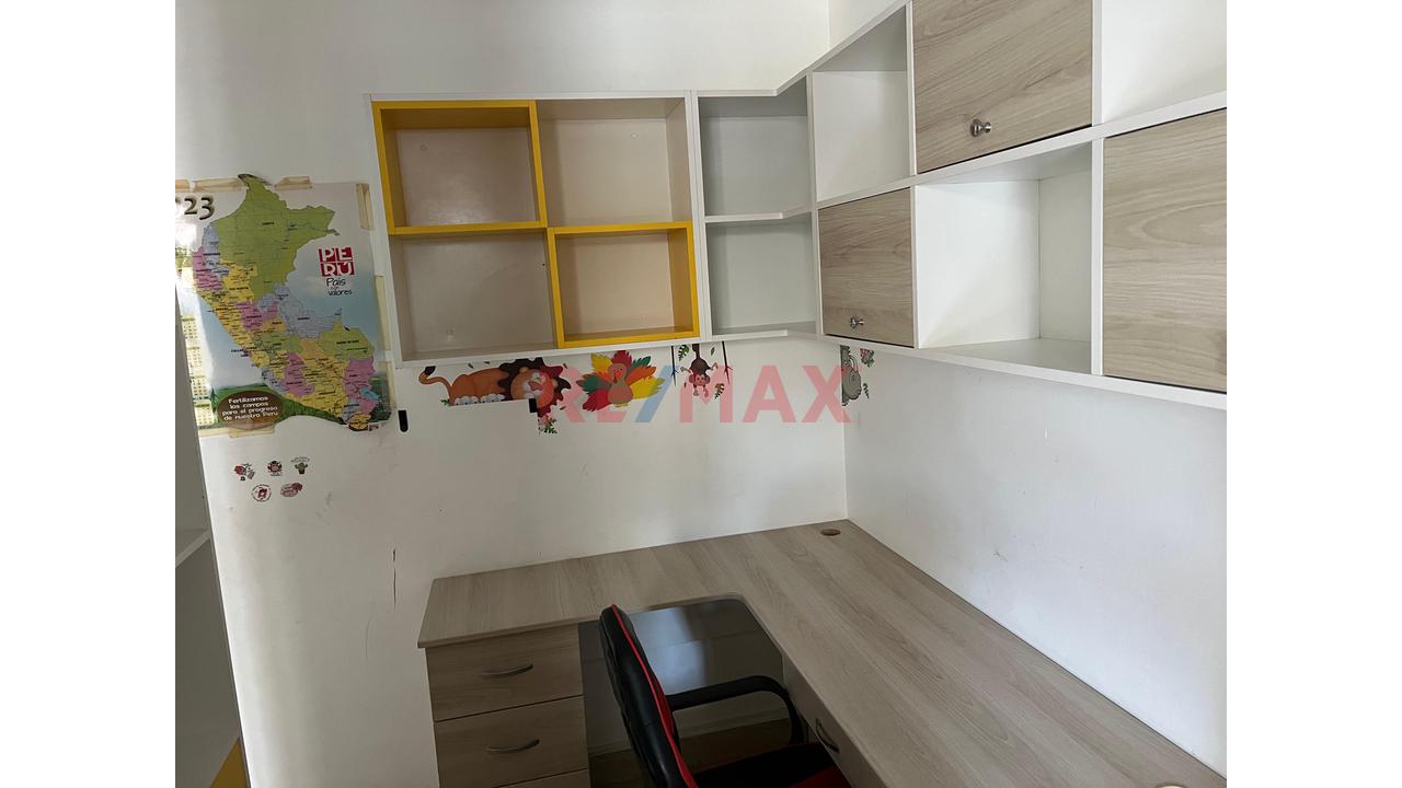 Hermosa Casa En Alquiler De 2 Pisos Mas Azotea En Urb Sta Margarita — foto 6