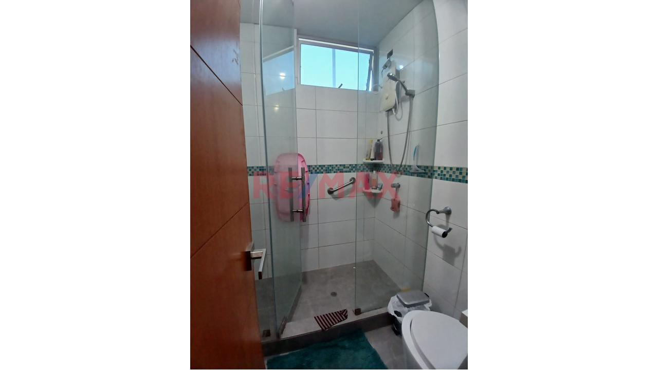 Hermosa Casa En Alquiler De 2 Pisos Mas Azotea En Urb Sta Margarita — foto 7