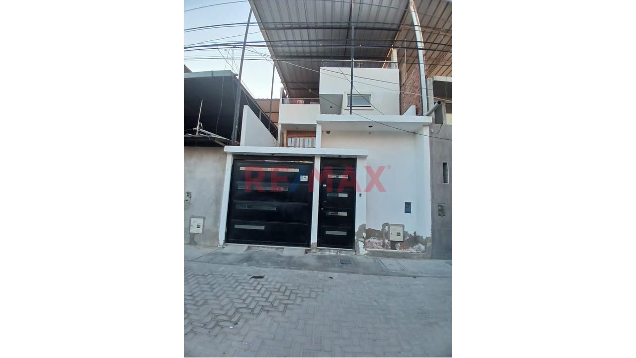 Hermosa Casa En Alquiler De 2 Pisos Mas Azotea En Urb Sta Margarita — foto 8