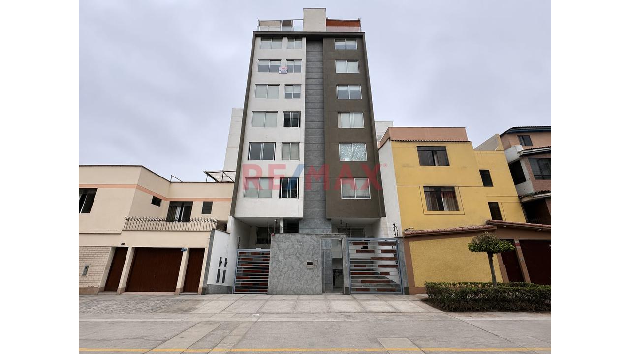🏡 ¡Tu Nuevo Hogar Te Espera! Departamento(97M2) De 3 Hab. Cochera Incluida — foto 3