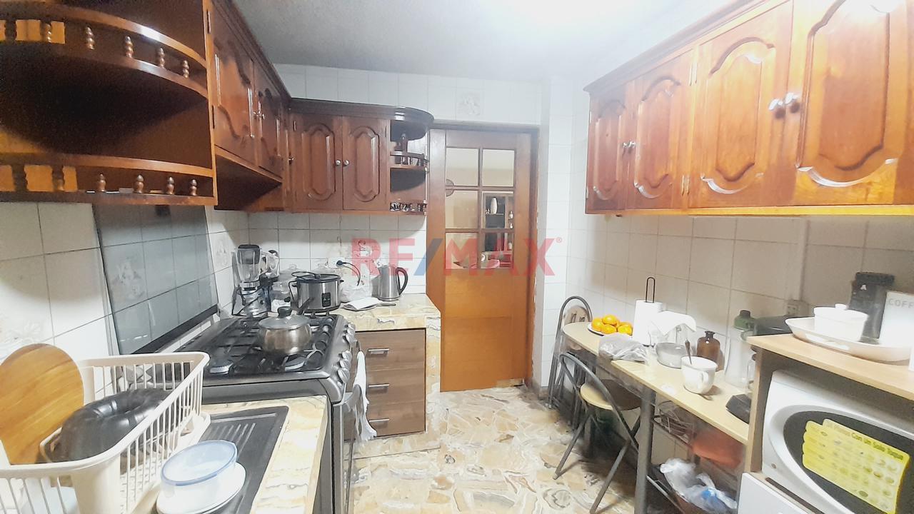 Hermosa Casa En Venta - 4 Pisos + Azotea — foto 6