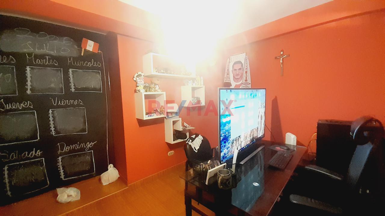 Hermosa Casa En Venta - 4 Pisos + Azotea — foto 13