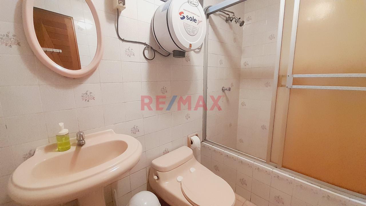 Hermosa Casa En Venta - 4 Pisos + Azotea — foto 9