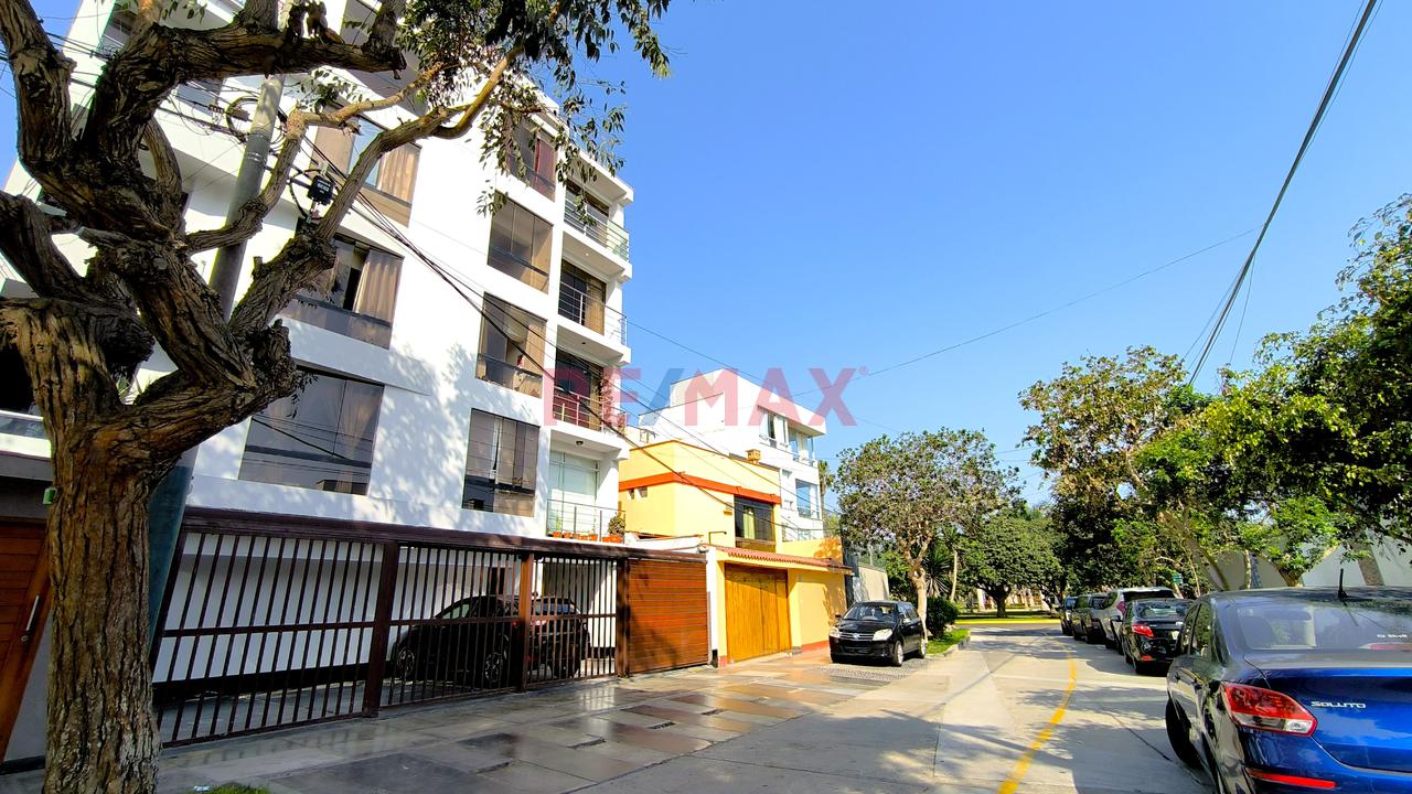 Venta De Exclusivo Departamento Frente Al Parque De La Pera Con Vista Al Mar — foto 2