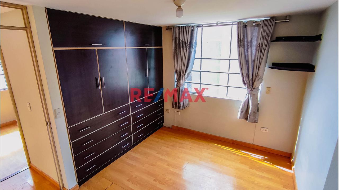 Lindo Y Acogedor Departamento En Venta - Urb. Las Palmeras — foto 4