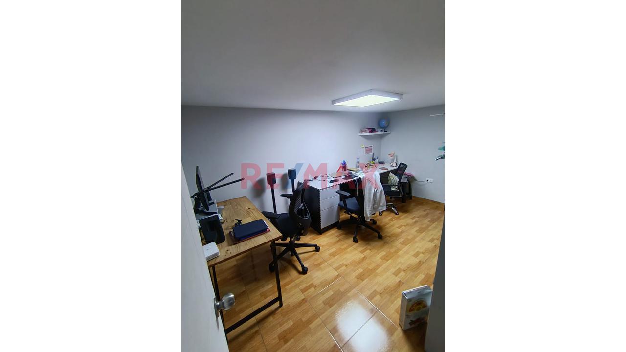 Venta De Amplia Casa En Los Ficus Santa Anita - 13