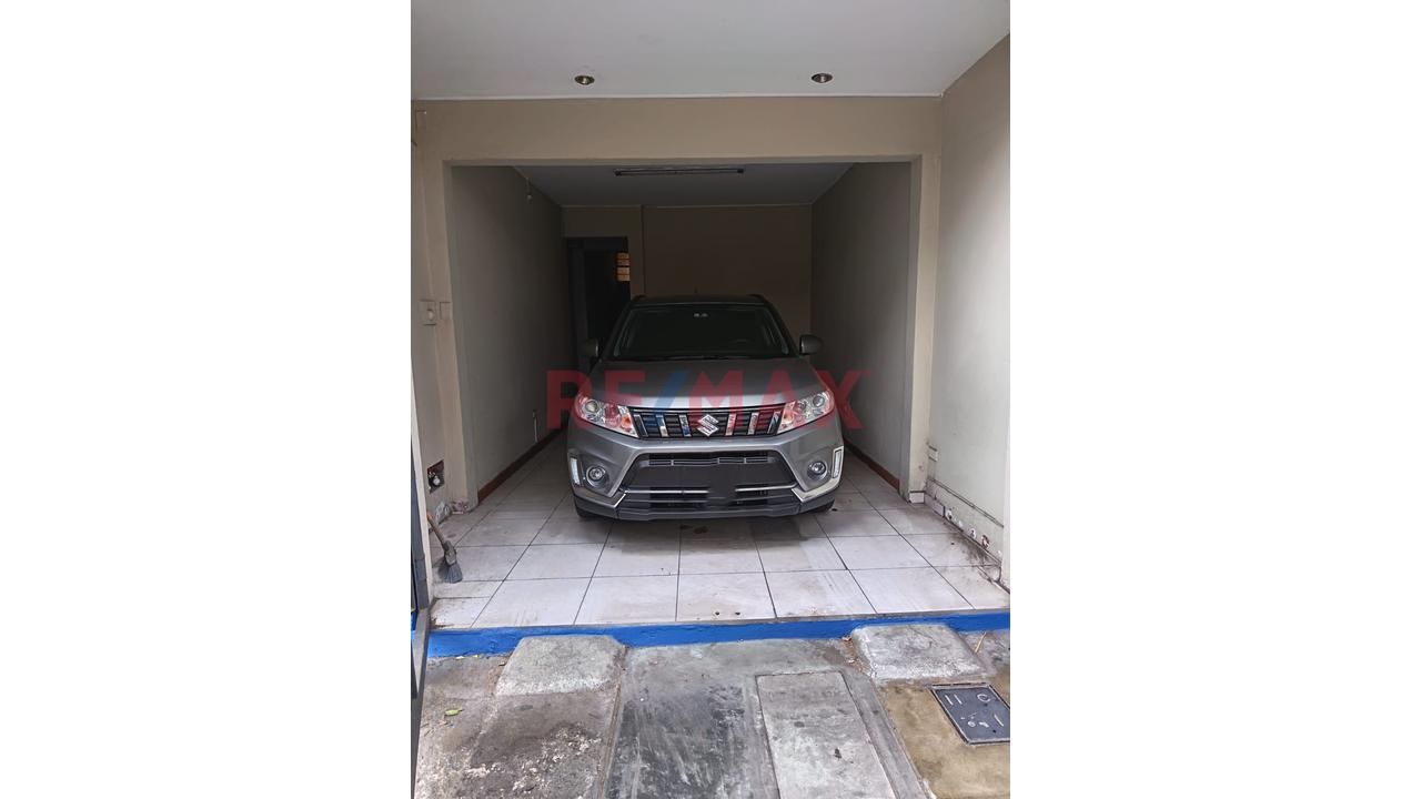 Venta De Amplia Casa En Los Ficus Santa Anita - 4