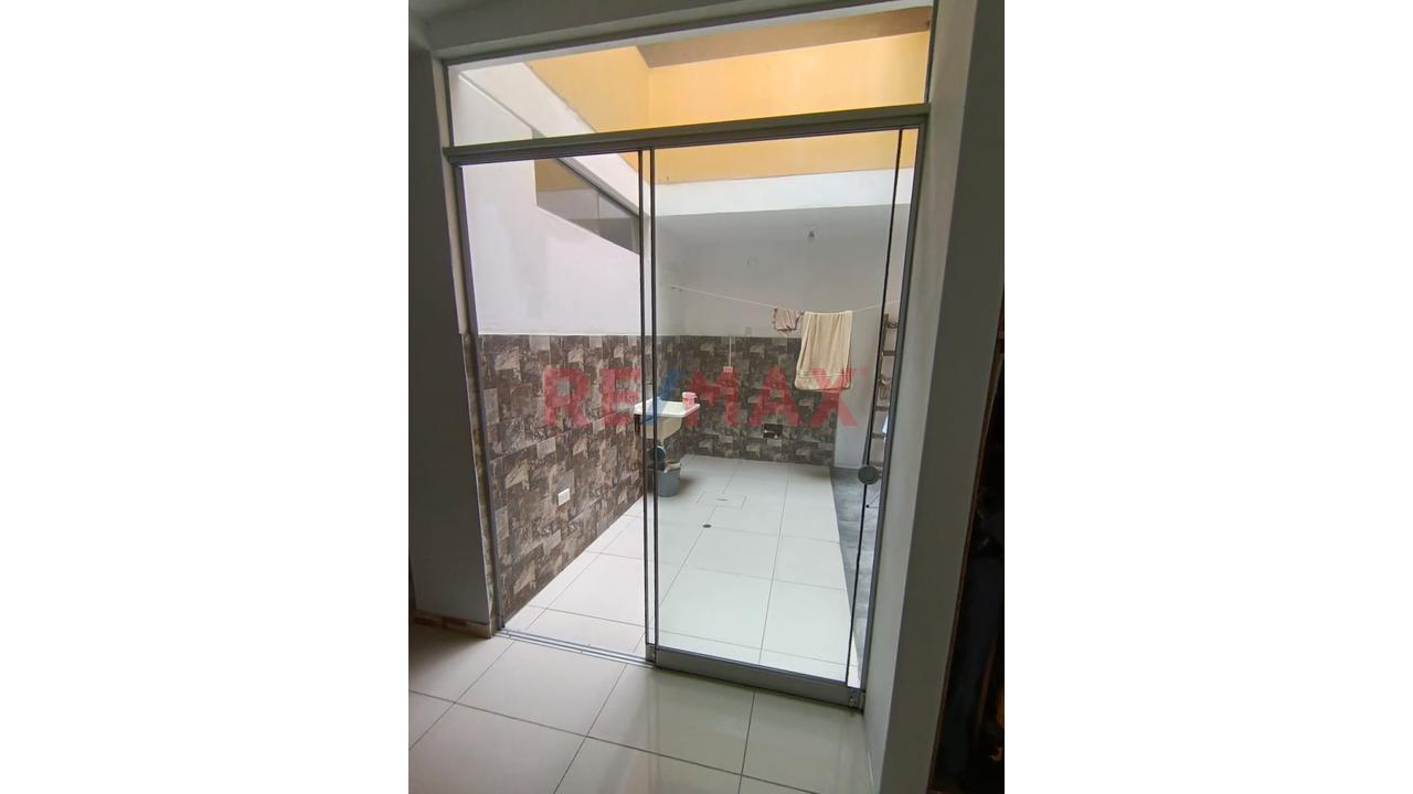 Venta De Amplia Casa En Los Ficus Santa Anita - 7