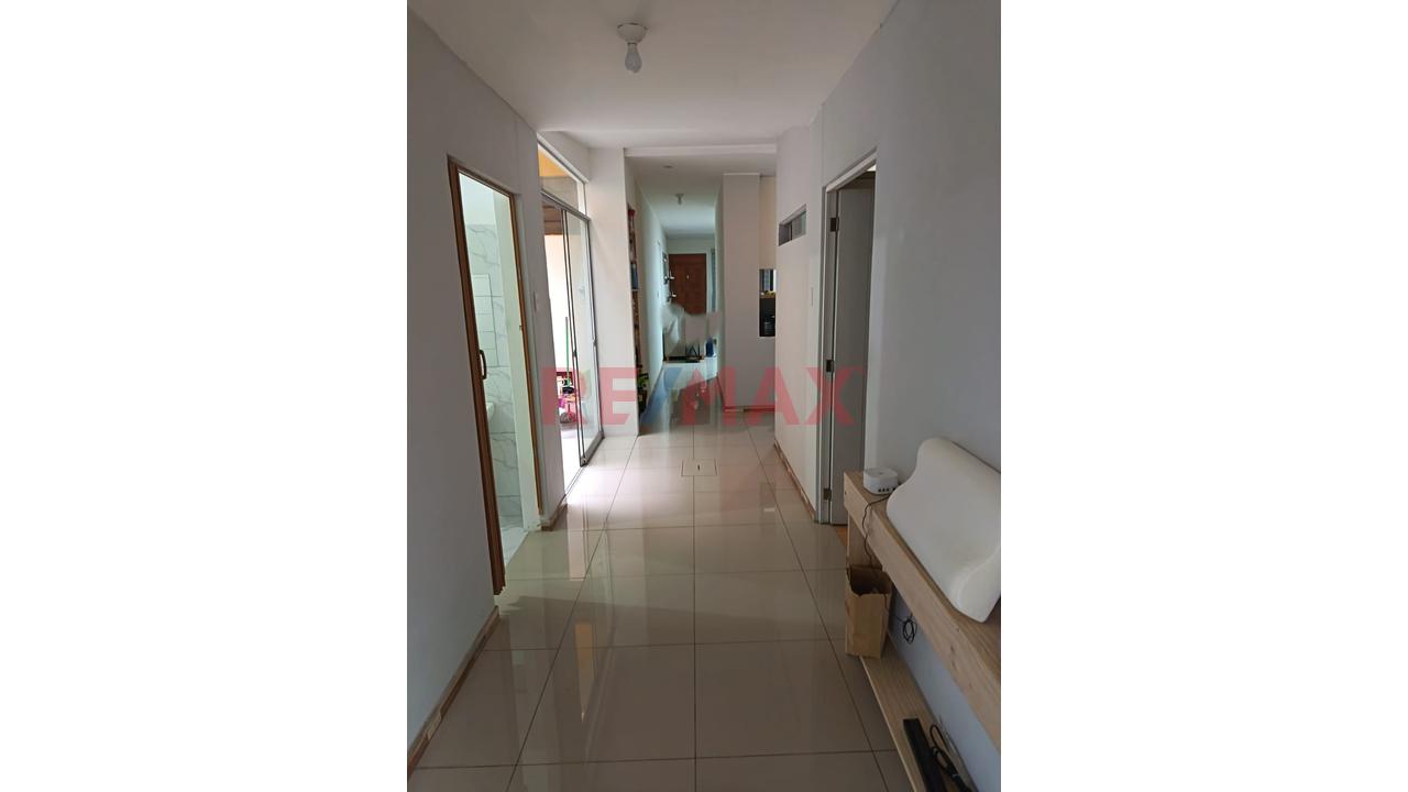 Venta De Amplia Casa En Los Ficus Santa Anita - 9