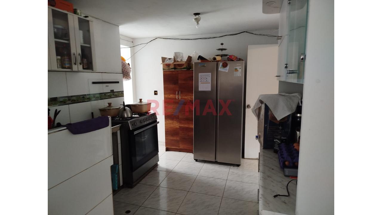 Se Vende Casa En San Juan De Lurigancho - 4