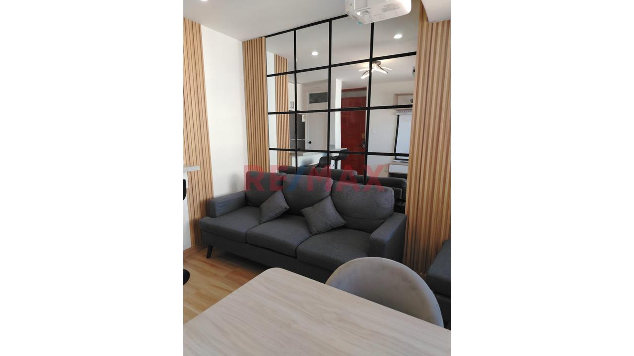 Alquiler De Departamento Duplex Con Terraza Privada , Cochera Y Piscina Cerca A La Universidad Catolica - 4