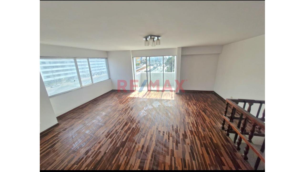 Se Vende Departamento Duplex En Mirafolores - 4
