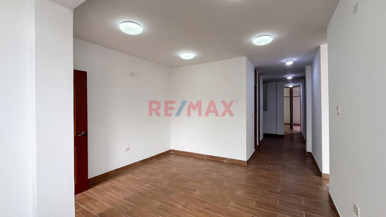 Amplio Departamento En Venta – Villa El Salvador — foto 3