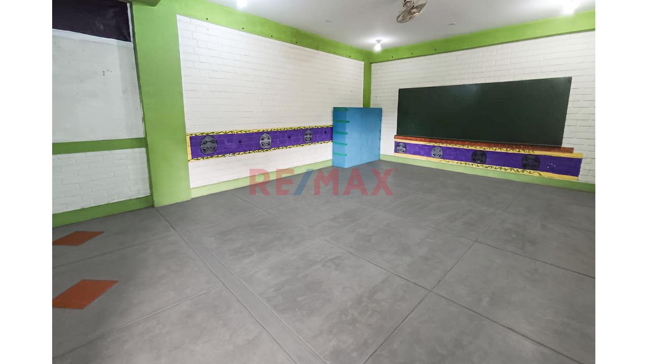 Local comercial de 1050 m² en San Martin de Porres — foto 3