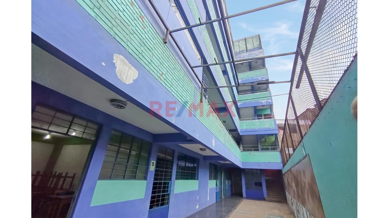 ¡Gran Oportunidad De Inversión! Edificio En Venta En San Martín De Porres Con Excelente Ubicación Y Alto Potencial De Rentabilidad - 2
