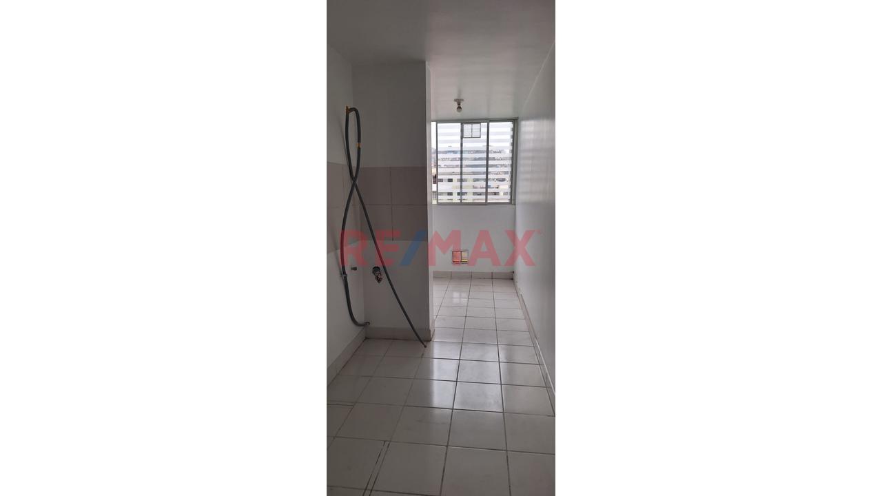 Hermoso Departamento En Condominio Alcazar - Rimac — foto 7