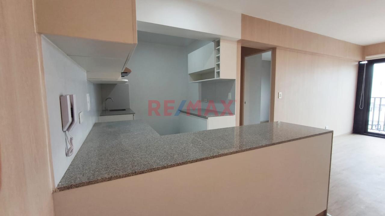 Alquiler De Departamento De 3 Dormitorios Y Esacionamiento San Miguel — foto 5