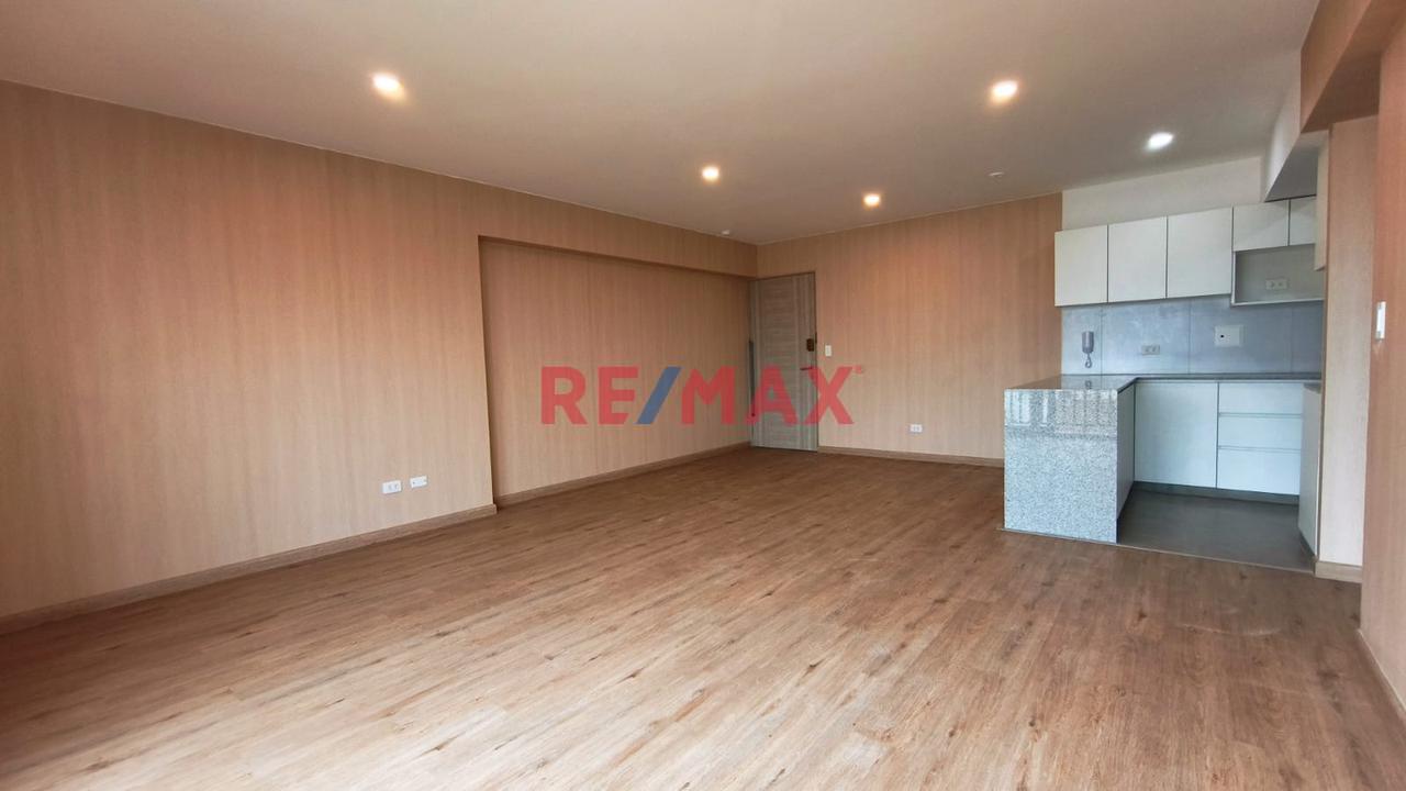 Alquiler De Departamento De 3 Dormitorios Y Esacionamiento San Miguel
