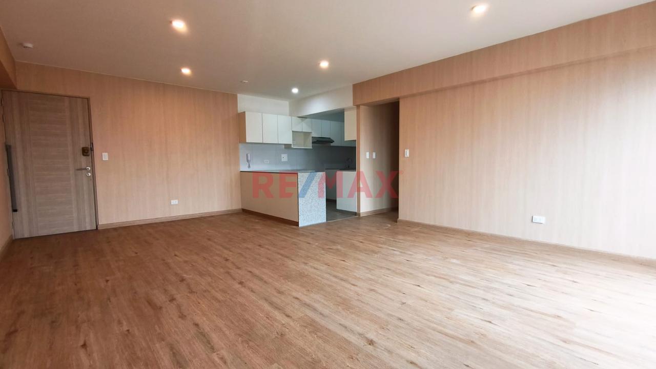 Alquiler De Departamento De 3 Dormitorios Y Esacionamiento San Miguel — foto 4