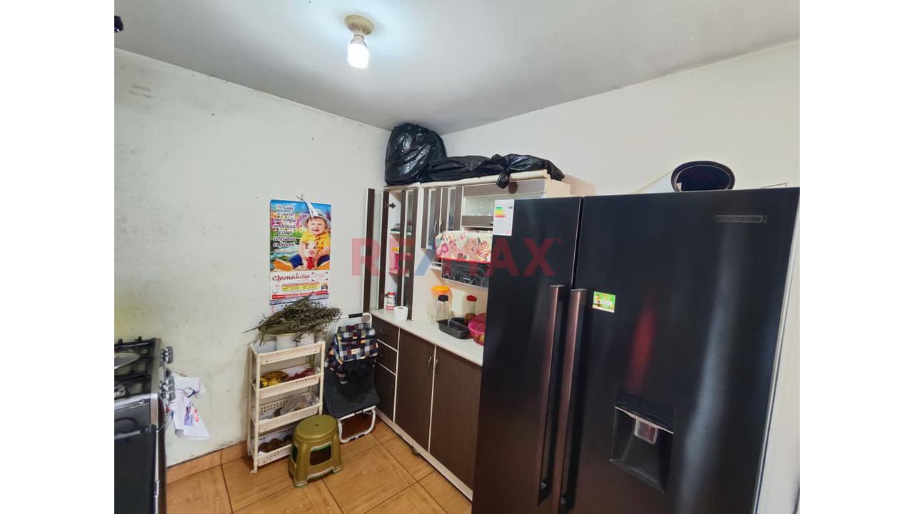 Venta De Casa Como Terreno En Ate - 15