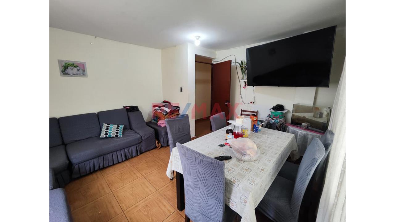 Venta De Casa Como Terreno En Ate - 20