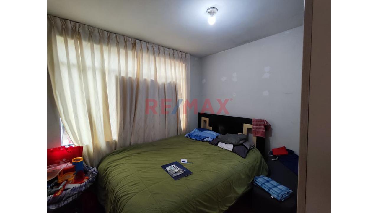 Venta De Casa Como Terreno En Ate - 3