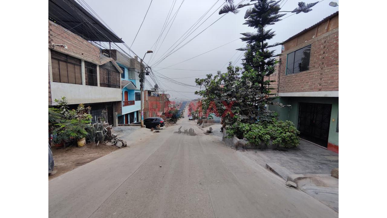 Venta De Casa Como Terreno En Ate - 2