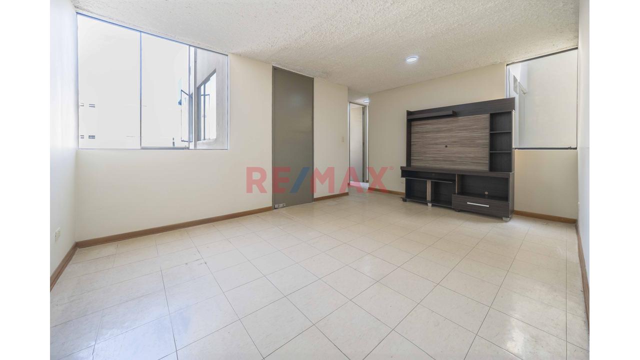 🏢 𝗗𝗘𝗣𝗔𝗥𝗧𝗔𝗠𝗘𝗡𝗧𝗢 𝗘𝗡 𝗩𝗘𝗡𝗧𝗔 𝗠𝗔𝗦 𝗖𝗢𝗖𝗛𝗘𝗥𝗔 – 𝗝𝗿. 𝗧𝗲𝗻𝗶𝗲𝗻𝘁𝗲 𝗖𝗮𝗿𝗹𝗼𝘀 𝗝𝗶𝗺𝗲́𝗻𝗲𝘇 𝗖𝗵𝗮́𝘃𝗲𝘇, 𝗖𝗵𝗼𝗿𝗿𝗶𝗹𝗹𝗼𝘀. — foto 2