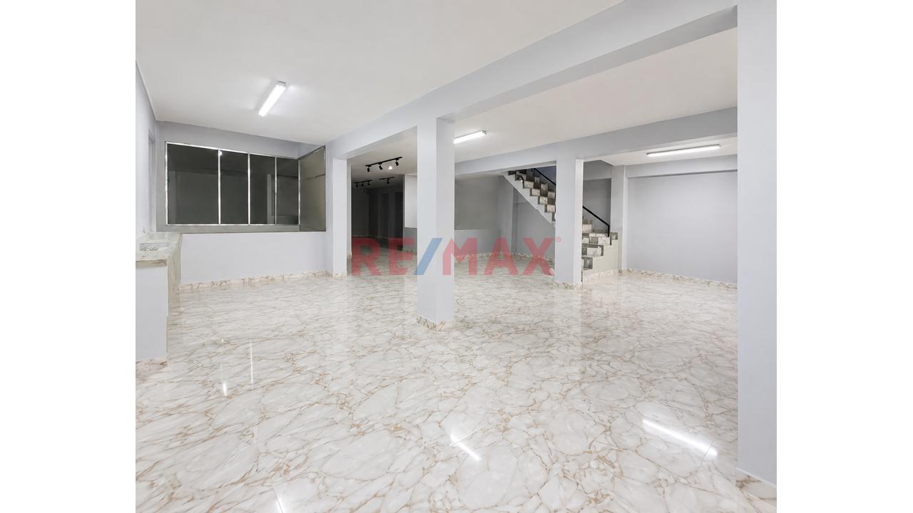 Alquiler De Edificio Comercial De 5 Pisos En Av. Gran Chimú, Sjl - 11