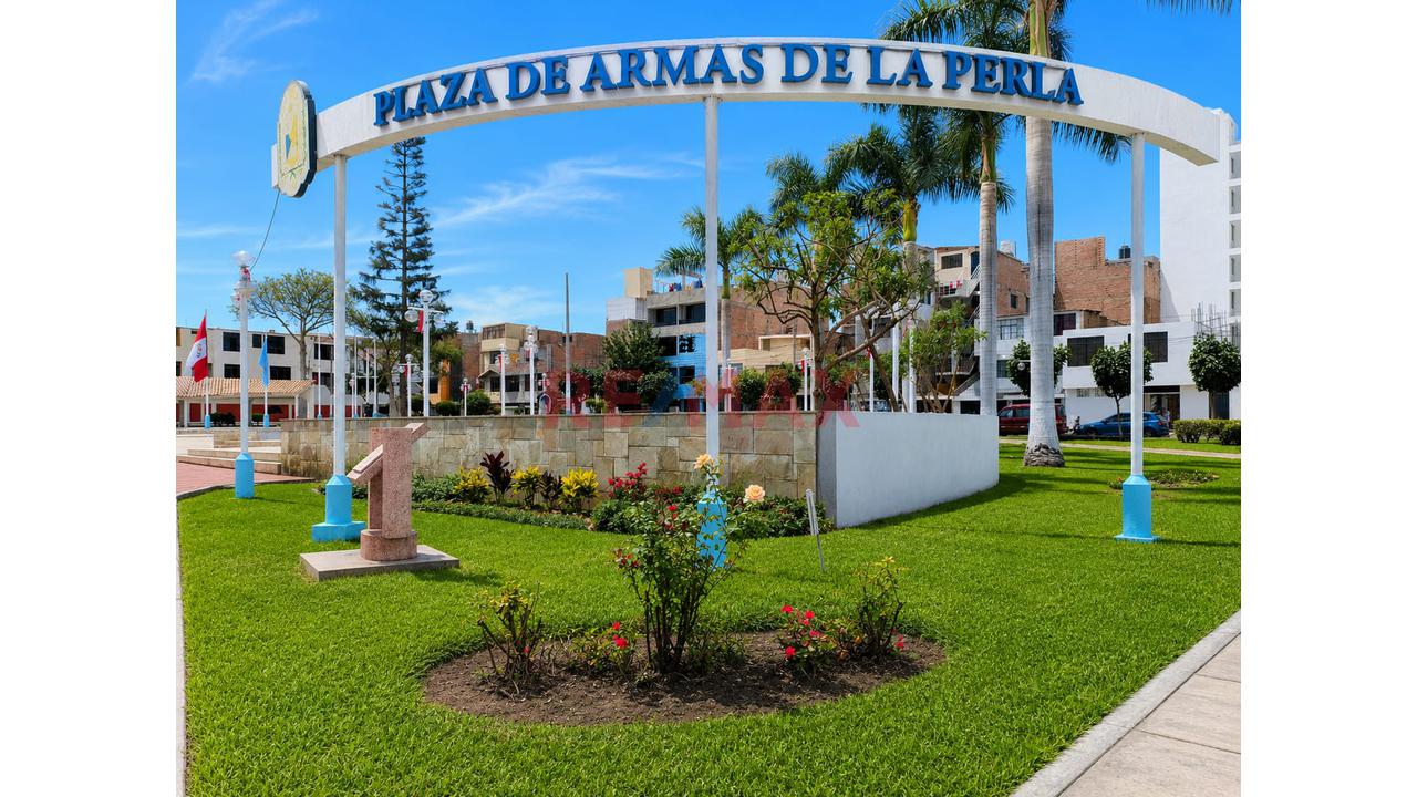 Se Vende Funcional Y Amplio Departamento En La Perla Límite Con San Miguel - 18