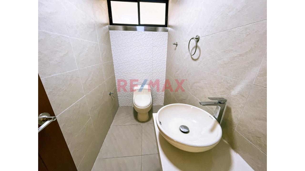 Alquilo Casa De 3 Pisos Recién Remodelada Y De Estreno | 340 M2 En San Isidro - 16