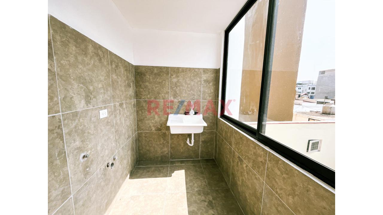Alquilo Casa De 3 Pisos Recién Remodelada Y De Estreno | 340 M2 En San Isidro - 19