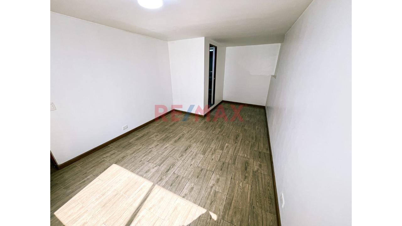Alquilo Casa De 3 Pisos Recién Remodelada Y De Estreno | 340 M2 En San Isidro - 7