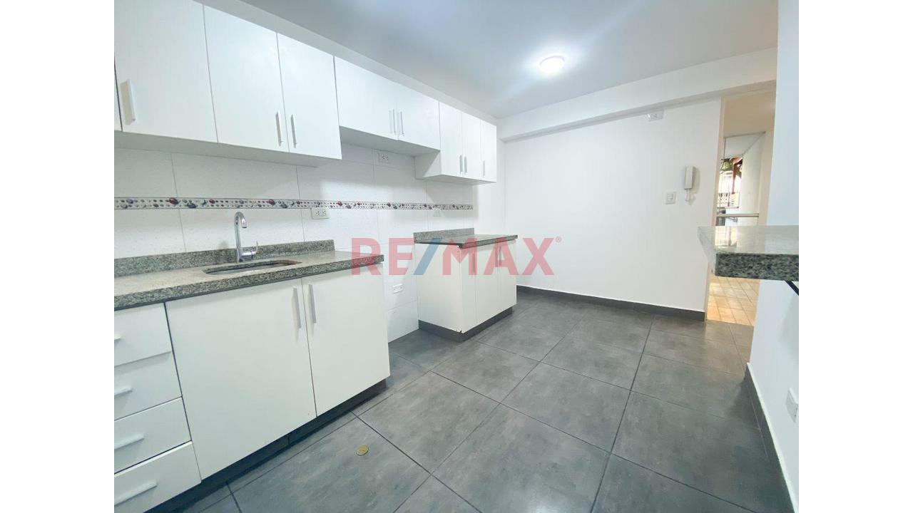 🏡 Vendo Dúplex En Primer Piso — 3 Dorm. + Terraza + Cochera | Jr. Juan De Rada, Surco — foto 7