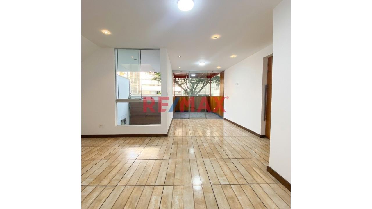 🏡 Vendo Dúplex En Primer Piso — 3 Dorm. + Terraza + Cochera | Jr. Juan De Rada, Surco
