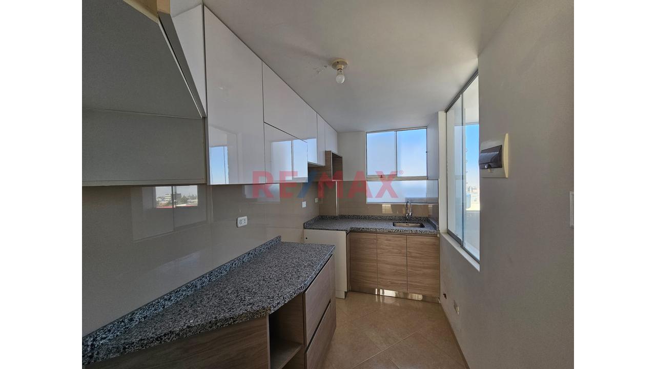 🏡 Amplio Departamento Con Cochera Para Dos Vehículos En Cerro Colorado — foto 7
