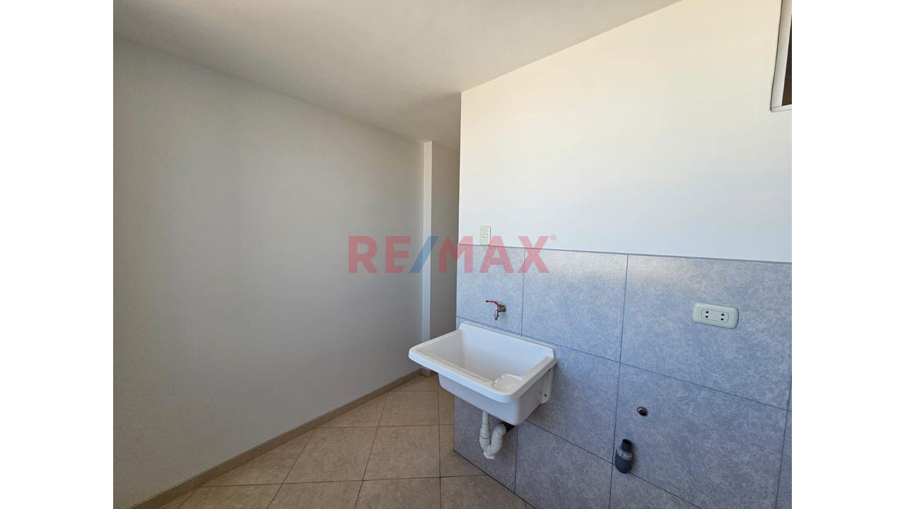 🏡 Amplio Departamento Con Cochera Para Dos Vehículos En Cerro Colorado — foto 6