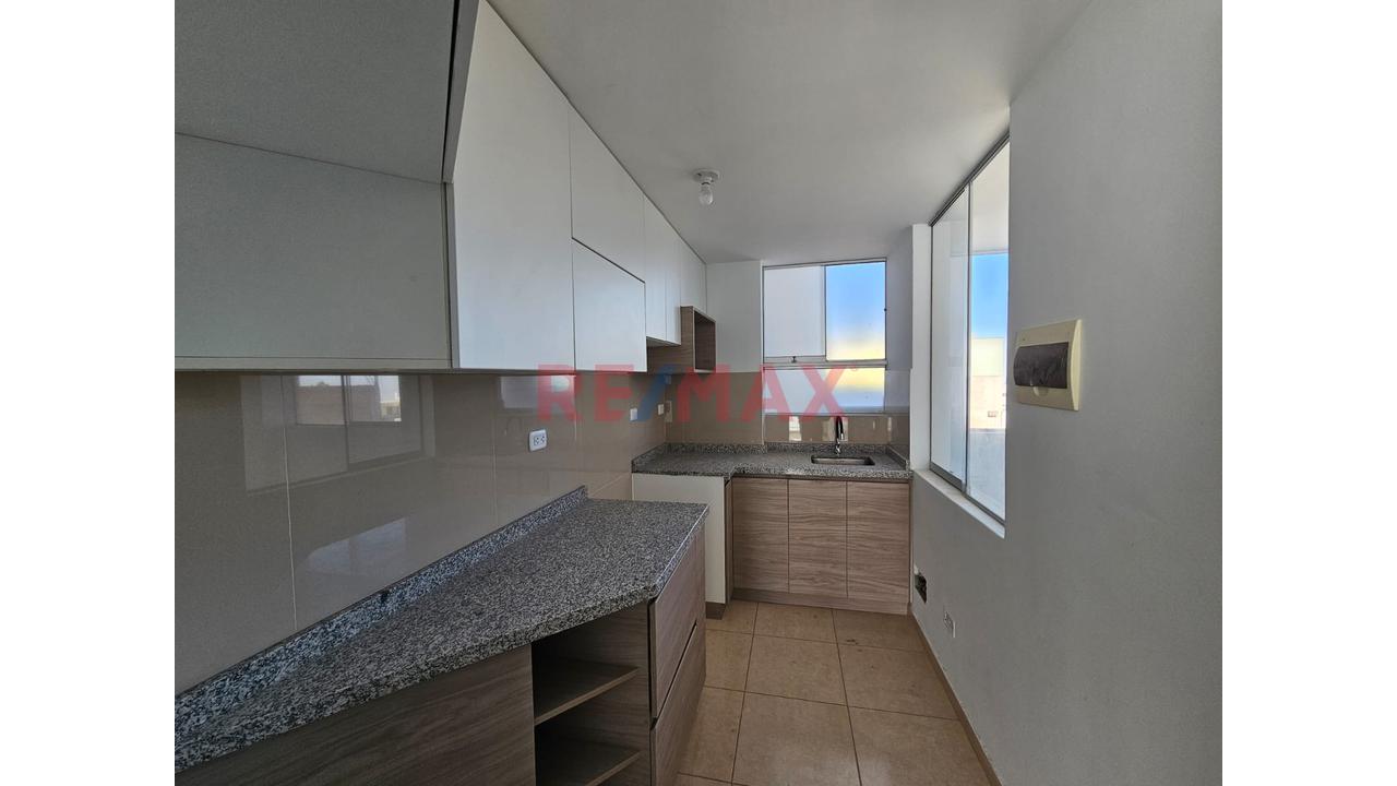 🏡 Amplio Departamento En Tercer Piso Con Acabados En Porcelanato – Cerro Colorado — foto 7